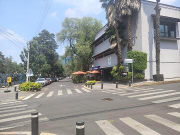 Casa con uso de Suelo
