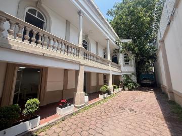 Casa con uso de suelo para Oficinas en Renta en Santa Mar?a la Rivera.