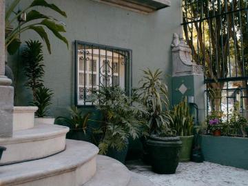 CASA CON USO DE SUELO PARA RESTAURANTE EN LA COLONIA ROMA NORTE