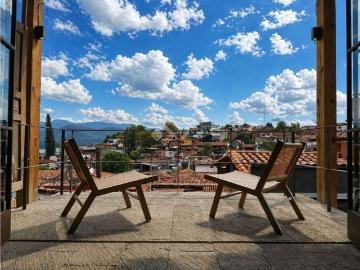 CASA CON VISTA AL LAGO | JARDIN Y JACUZZI | VALLE DE BRAVO
