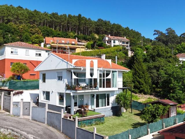 Casa con vistas al mar en venta en San Miguel de Oia