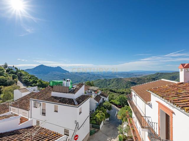 Casa con vistas al mar y África en Gaucín | Jardín, garaje y máxima tranquilidad