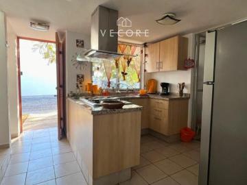 CASA CON ALBERCA EN CHAPALA, JALISCO