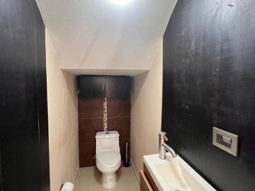 Casa con alberca en el cedro muy cerca de periferico