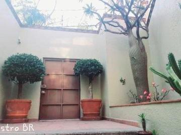 CASA CON ALBERCA, EN LOMAS DE SAN ANTON, CUERNAVACA MORELOS