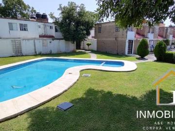 Casa con alberca en venta en Cocoyoc, Morelos