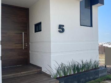 CASA CON ALBERCA EN VENTA EN PUNTA TIBUR?N LAG 8