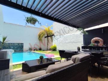 Casa con alberca en venta en Villas del Renacimiento, Torreón