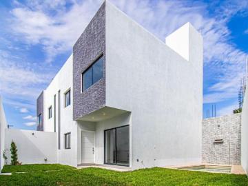 ¡CASA CON ALBERCA Y JARDIN! A 5 MIN. DE LA DESV DE BURGOS SUR DE CUERNAVACA