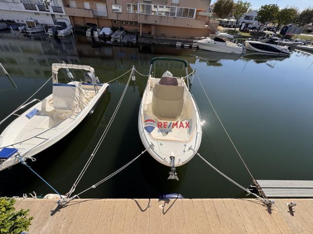 Casa con amarre de 10 metros en Empuriabrava, Costa Brava