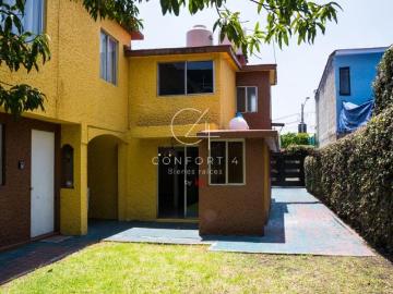 Casa con Anexo Independiente en Los Pirules Cofre de Perote: Ideal para Suite