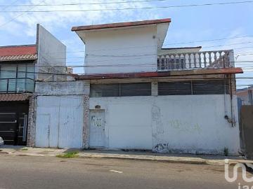 PROPIEDAD EN VENTA DE USO COMERCIAL Y HABITACIONAL, EN EL PUERTO DE VERACRUZ, VER