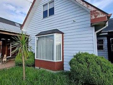 Casa con cabana villa bosque entre rios