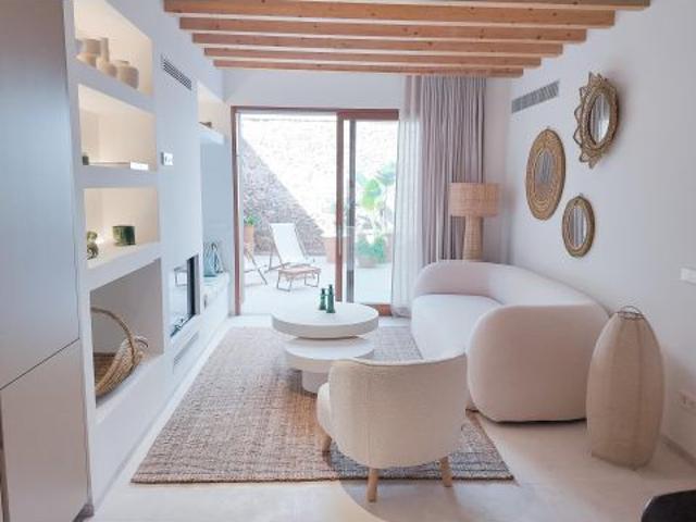 Casa con carácter y vistas a la Tramuntana en Mancor de la Vall