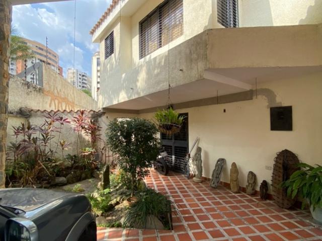 Casa con casi 1000 m2, Valencia, Altos del Parral.NG8527723