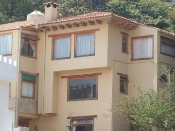 Casa con Departamento