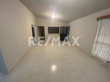 Casa con Departamentos en Montemorelos Nuevo Leon
