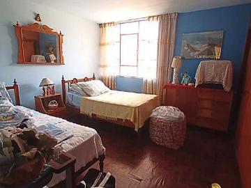 Casa con dos frentes Parque Privado