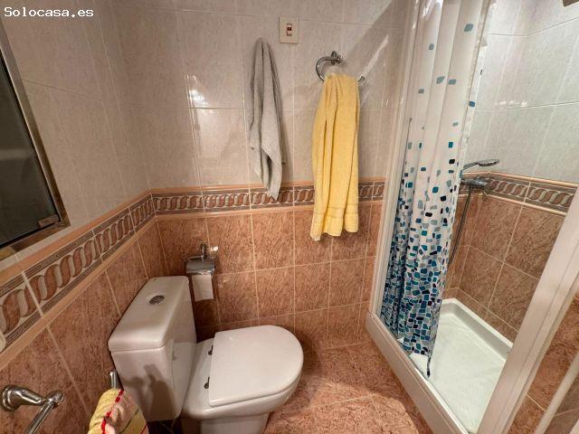 Casa con dos viviendas independientes con jardín vertical de 75 m2!