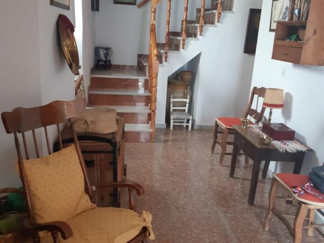 Casa con encanto amueblada en pleno centro de Villaluenga