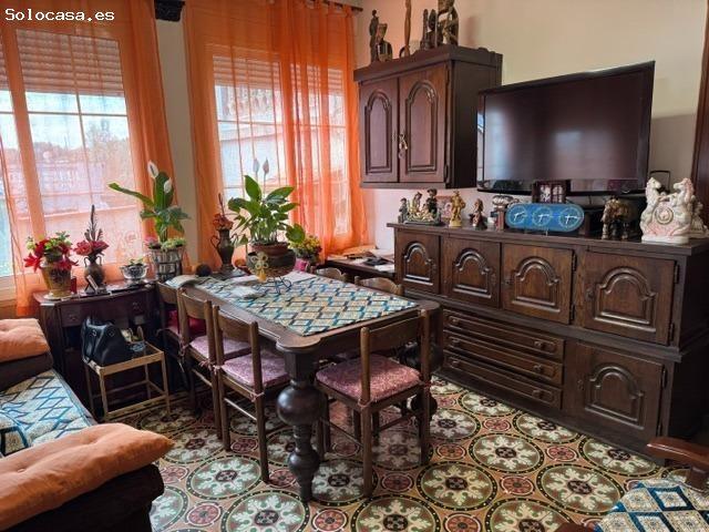 CASA CON ENCANTO CON AMPLIA PARCELA DE MAS DE 3.000 M2