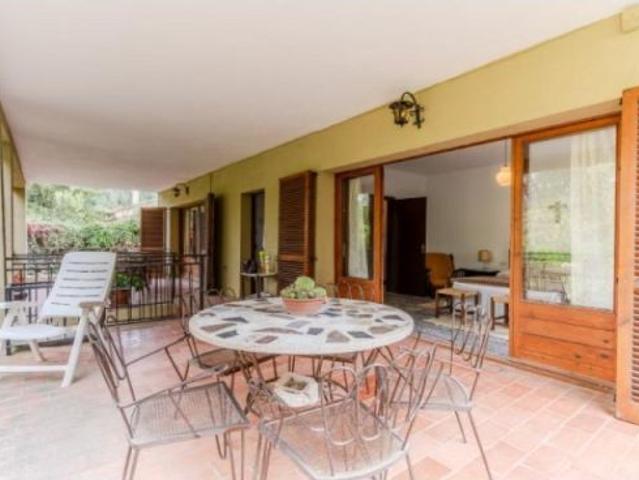 Casa con encanto junto al río en Sant Llorenç de la Muga ¡Ideal como vivienda