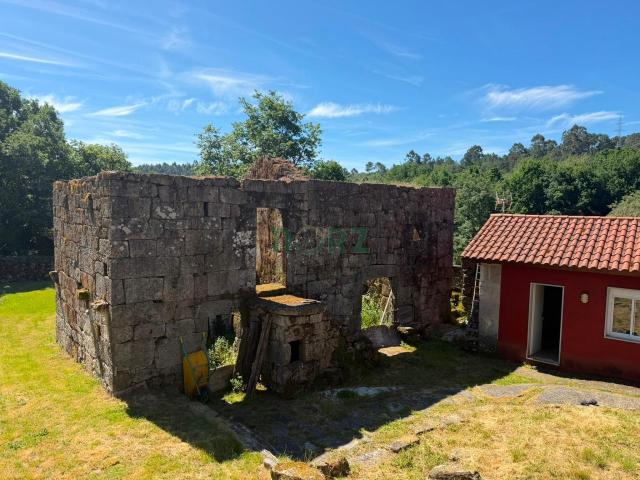 casa con finca en Leiro