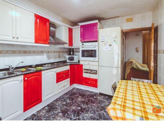 CASA CON GARAJE EN VENTA EN SANTA BARBARA TARRAGONA