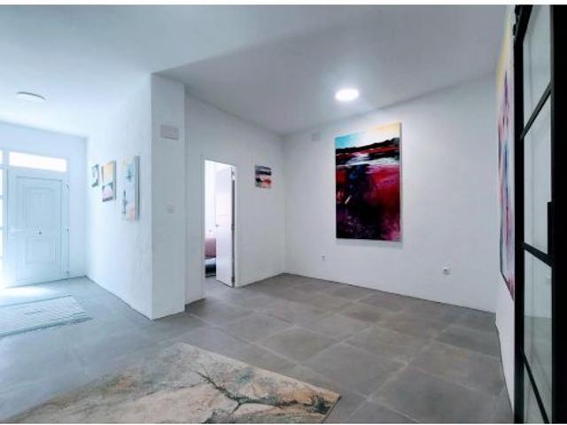 CASA CON GRAN POTENCIAL EN BARX. IDEAL PARA INVERSORES