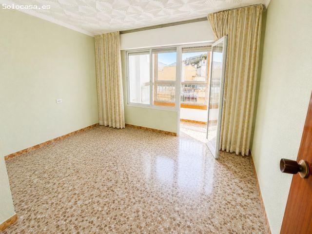 CASA CON GRAN POTENCIAL EN MOLINA DE SEGURA