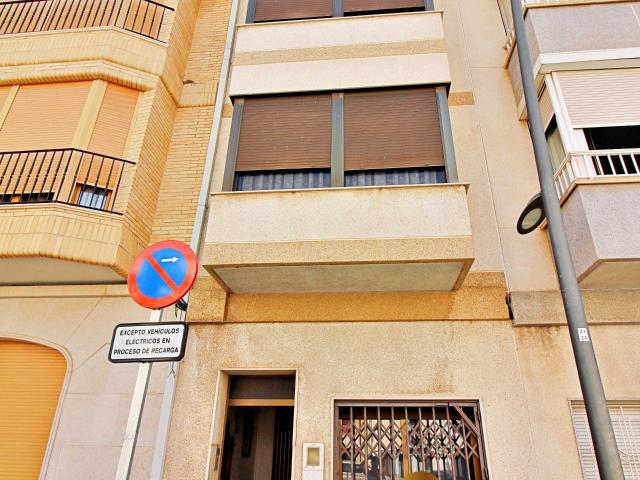 ✨ CASA CON GRAN POTENCIAL EN PLAZA ESPAÑA, TORREBLANCA ✨
