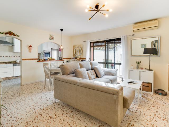 Casa con gran potencial en pleno centro de Estepona