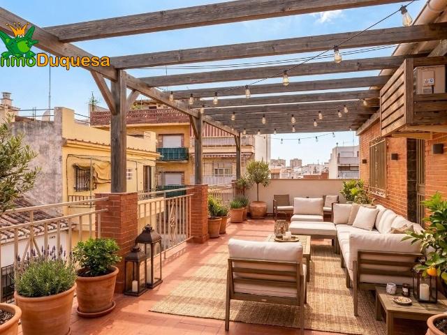 Casa con GRAN TERRAZA de 27 m2 junto al PTS