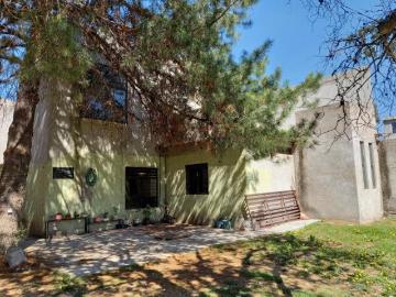 Casa terreno en venta en Xochimilco