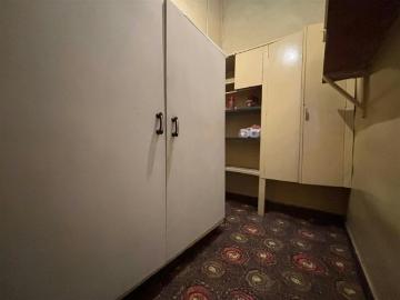 Casa con historia 3 pisos 4d+local comercial +estac | 4 dormitorios por 680000. 00 en Punta Arenas