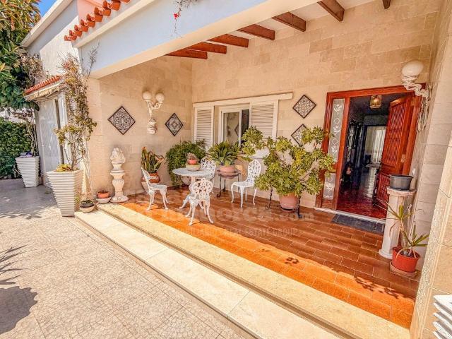 Casa con jardín y garaje en Ciutadella 0m² Ciutadella de Menorca