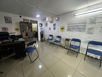 CASA CON LOCAL COMERCIAL 1D+2B REGULARIZADA. calle Av. Gabriela 1725 PUENTE ALTO