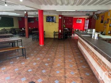 Casa con locales comerciales en Venta, Boulevares, Naucalpan