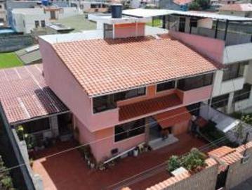 Casa con minidepartamento, de Venta en Sector Haciendas San Pedro de Taboada