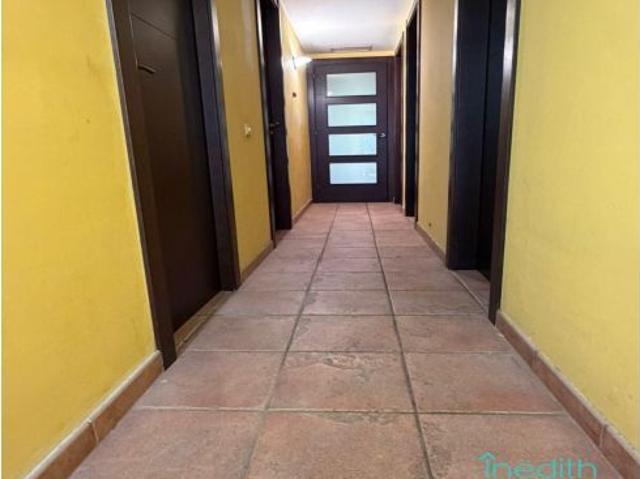 Casa con muchas posibilidades en montemar bajo Castelldefels