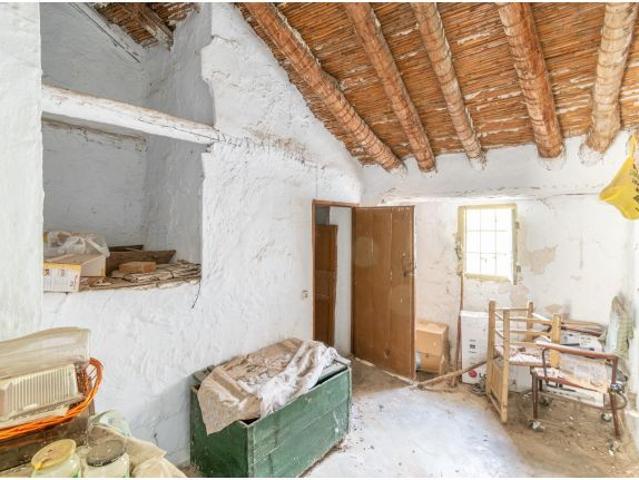 CASA CON PARCELA EN RIOFRIO