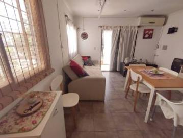 CASA CON PATIO Y DEPARTAMENTO B° Sgto Cabral