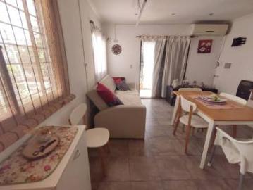 CASA CON PATIO Y DEPARTAMENTO B° Sgto Cabral