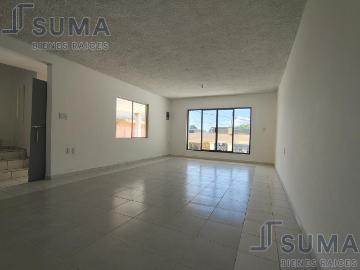 Casa con Patio en Venta en Col. Unidad Modelo, Tampico Tamaulipas.