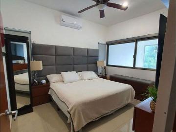Casa con piscina y paneles solares, en venta, Temozón Norte