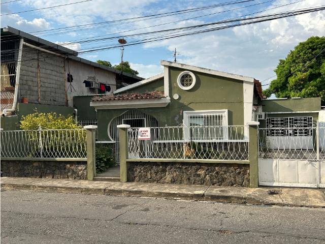 Casa con Potencial Comercial en el centro de Araure