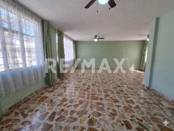 CASA CON POTENCIAL BIFAMILIAR E IDEAL PARA INVERSIÓN – COL. 20 DE NOVIEMBRE