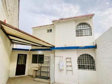 Casa con recámaras en planta baja en San Pedrito Peñuelas, Querétaro
