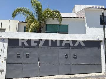 CASA CON ROOF GARDEN VENTA EN MILENIO III QUERETARO