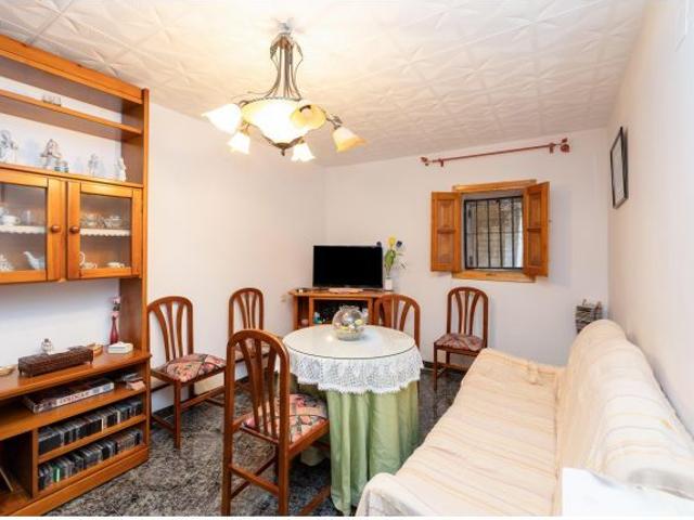 CASA CON SOLARIUM